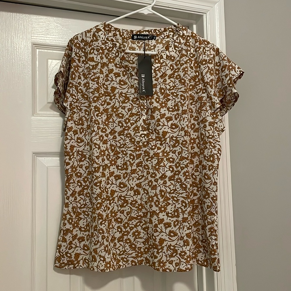 Silky butterfly sleeves top